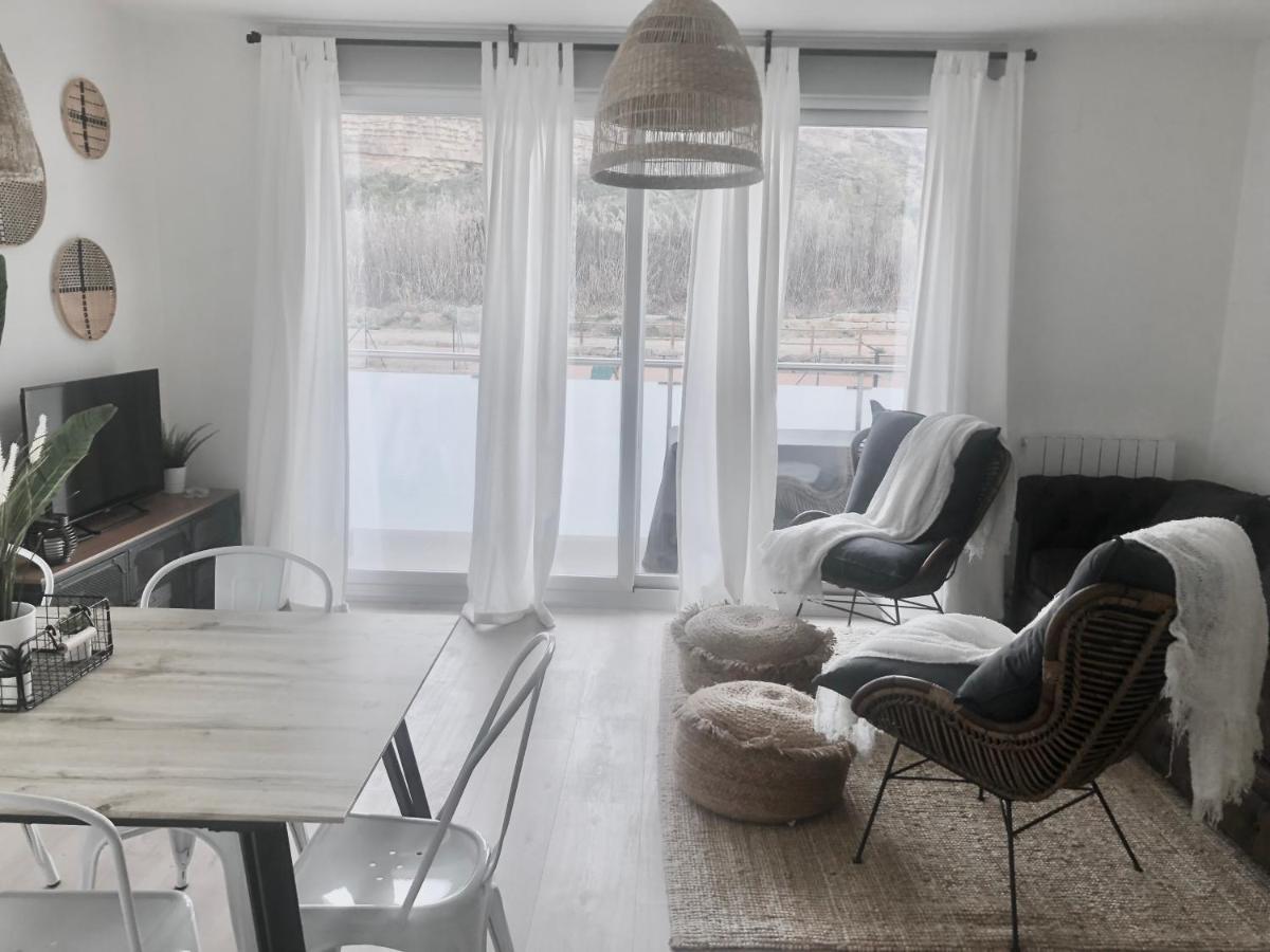 Precioso apartamento en Monzón con terraza,piscina,parque infantil y parking Exterior foto