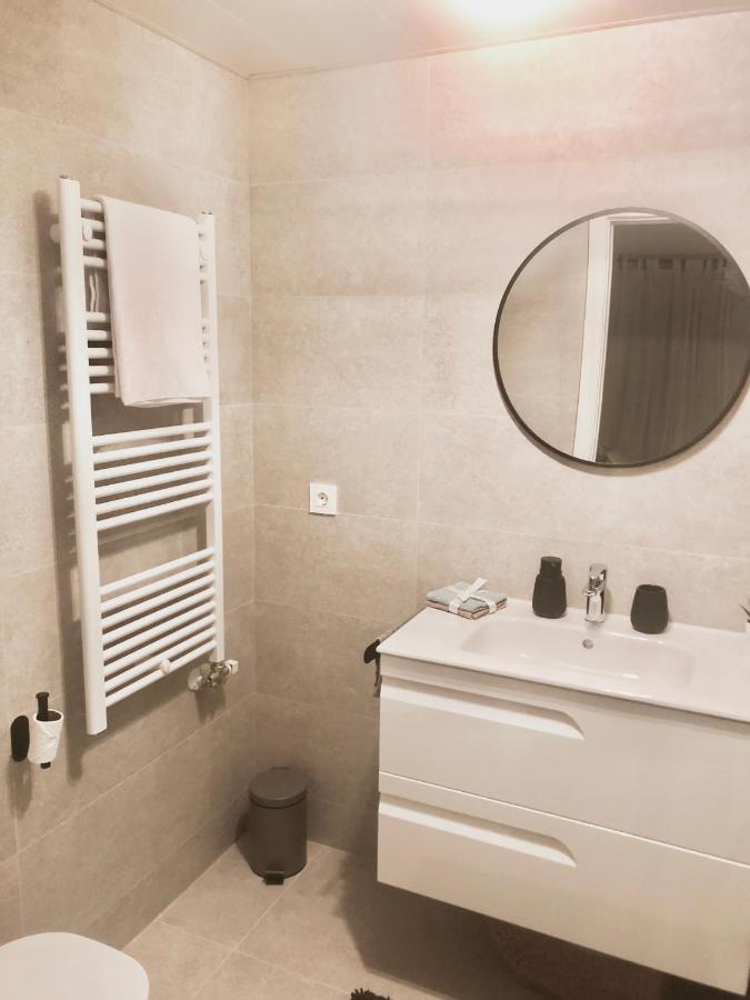 Precioso apartamento en Monzón con terraza,piscina,parque infantil y parking Exterior foto