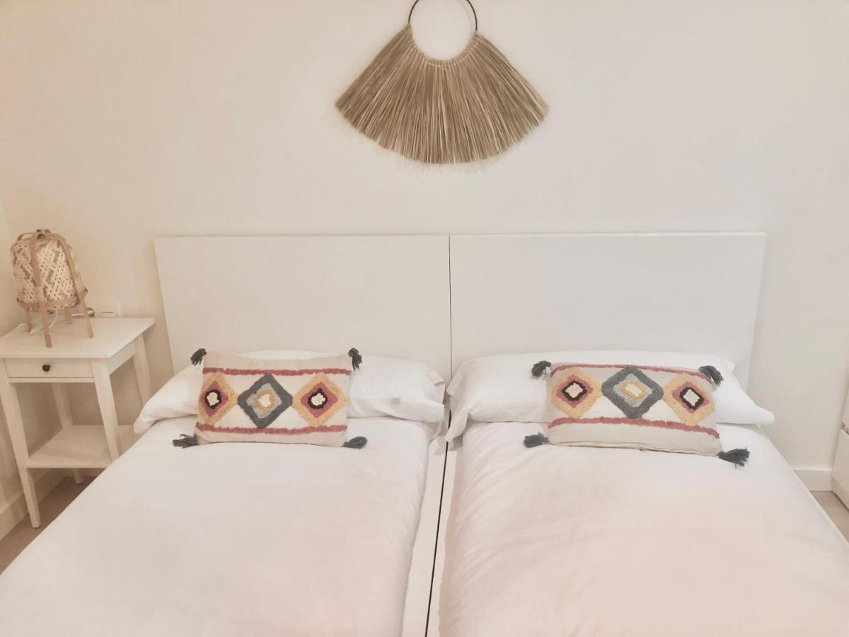 Precioso apartamento en Monzón con terraza,piscina,parque infantil y parking Exterior foto