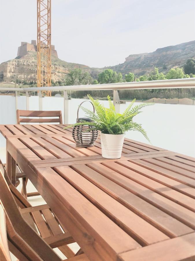 Precioso apartamento en Monzón con terraza,piscina,parque infantil y parking Exterior foto
